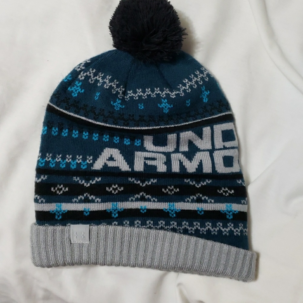 Under Armour toboggan